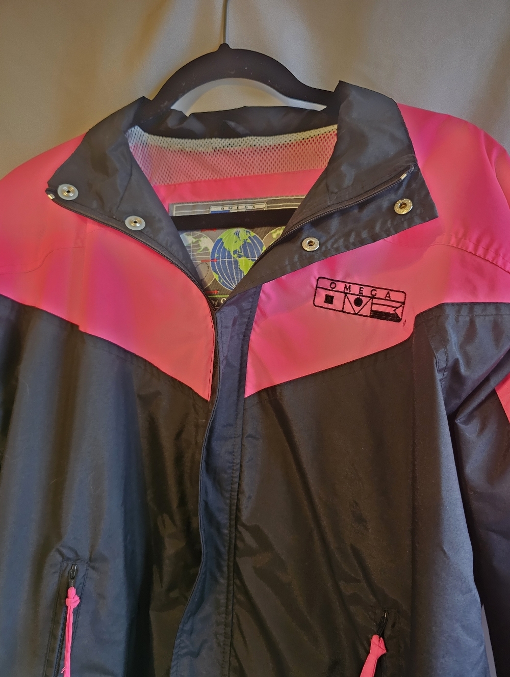 Vintage Omega Black and Hot Pink Colorblock Windbreaker Small